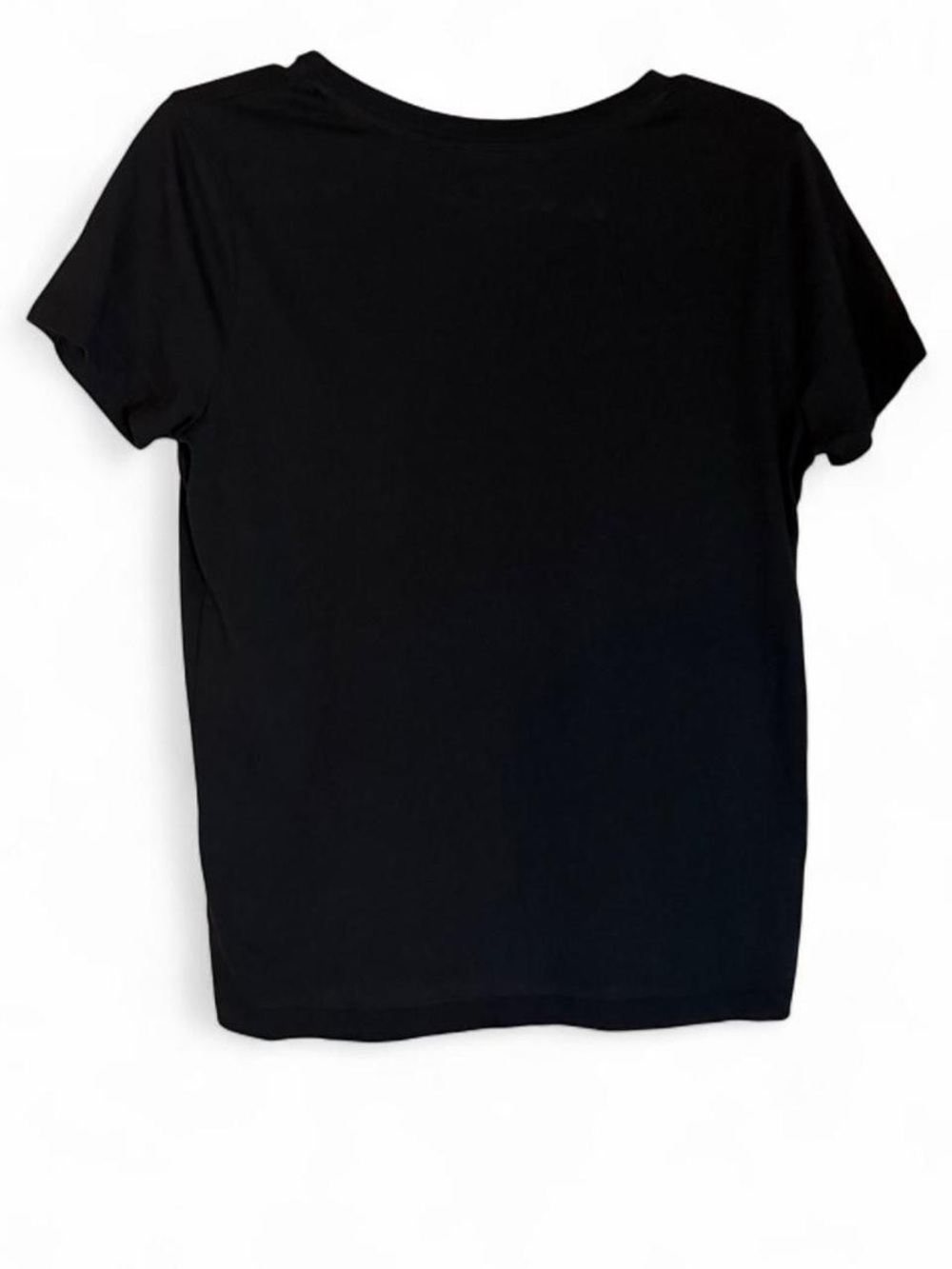 Time and Tru Black V-Neck Short Sleeve Tee - Picture 4 of 4